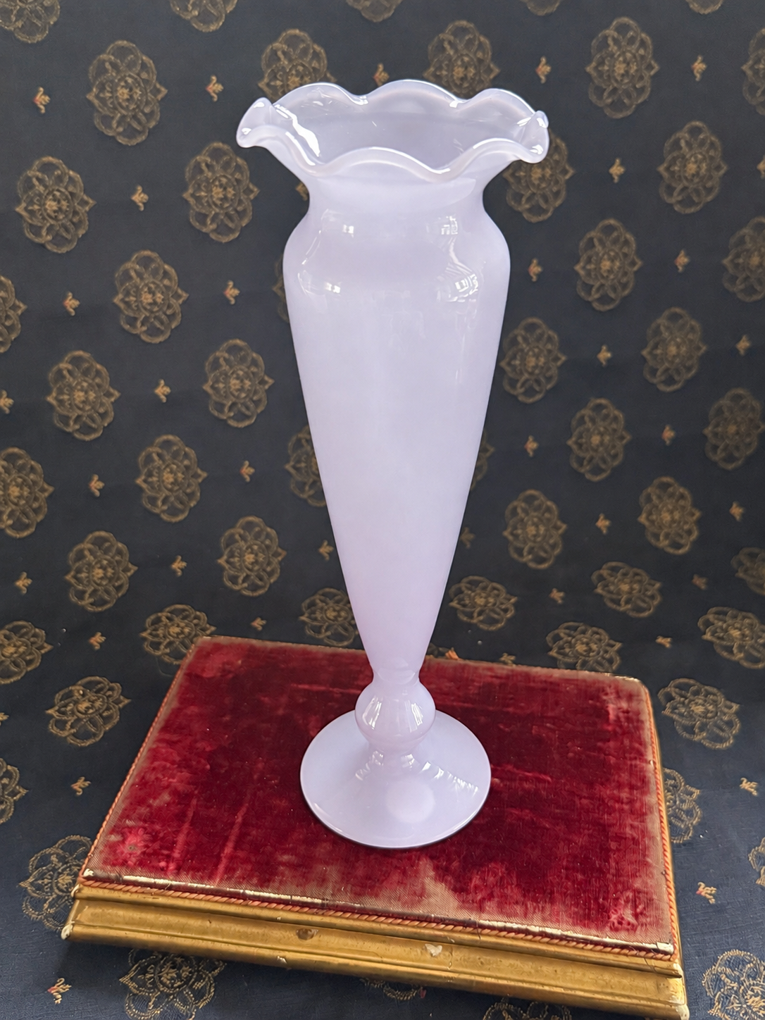 The Lavender Pairing- Opaline Vase and Wong Lee Display Base