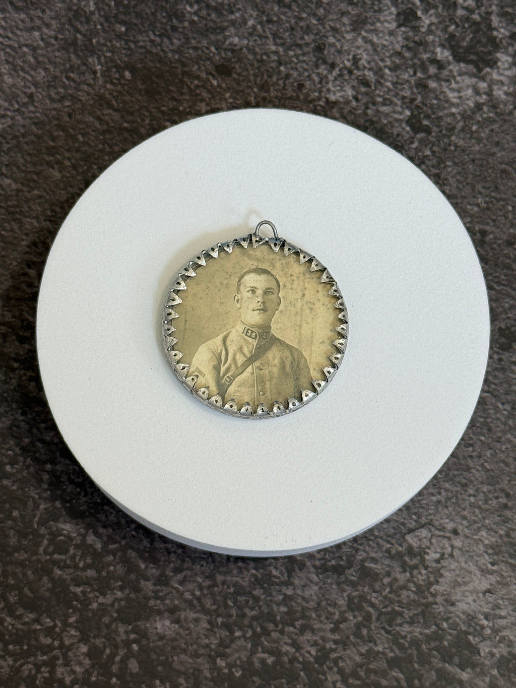 WWI French Soldier Portrait Aluminum Trench Art Pendant – "Souvenir de l'Armée d'Orient"