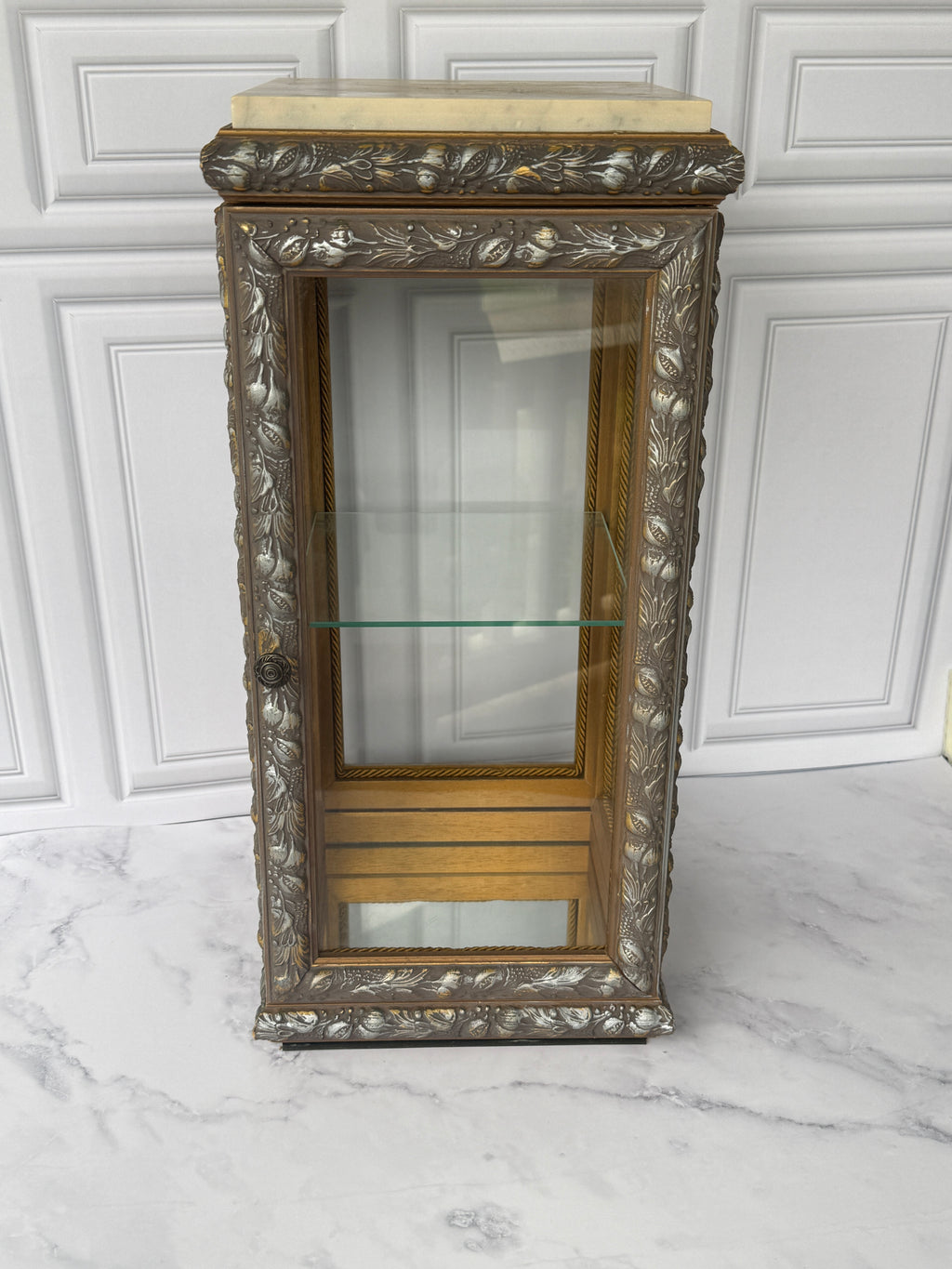 Vintage Ornate Glass Curio Cabinet with Marble Top & Mirrored Base – 20”