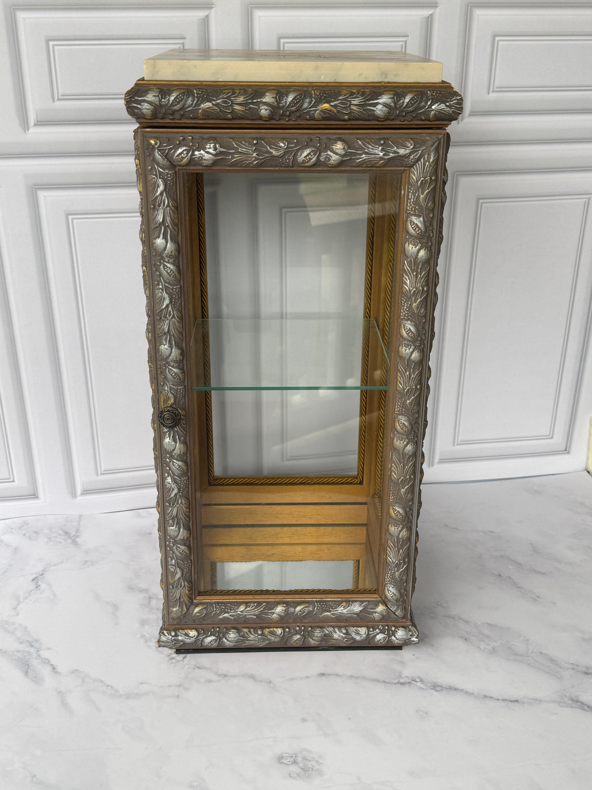Vintage Ornate Glass Curio Cabinet with Marble Top & Mirrored Base – 20”