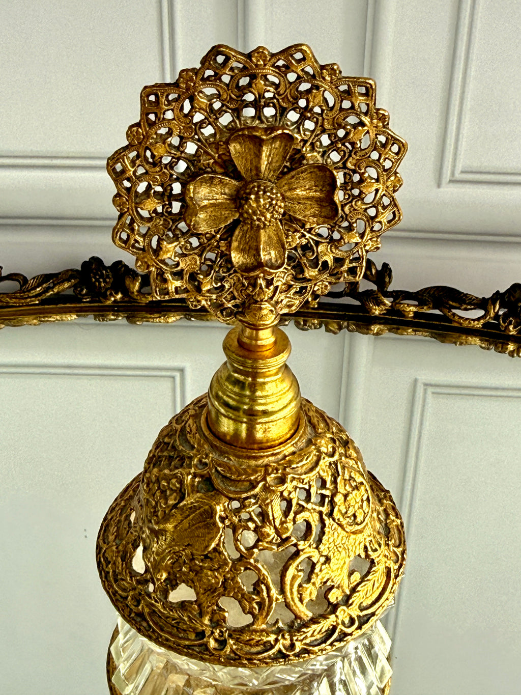 Vintage Gilt Filigree & Cut Glass Perfume Bottle – Ornate Floral Stopper