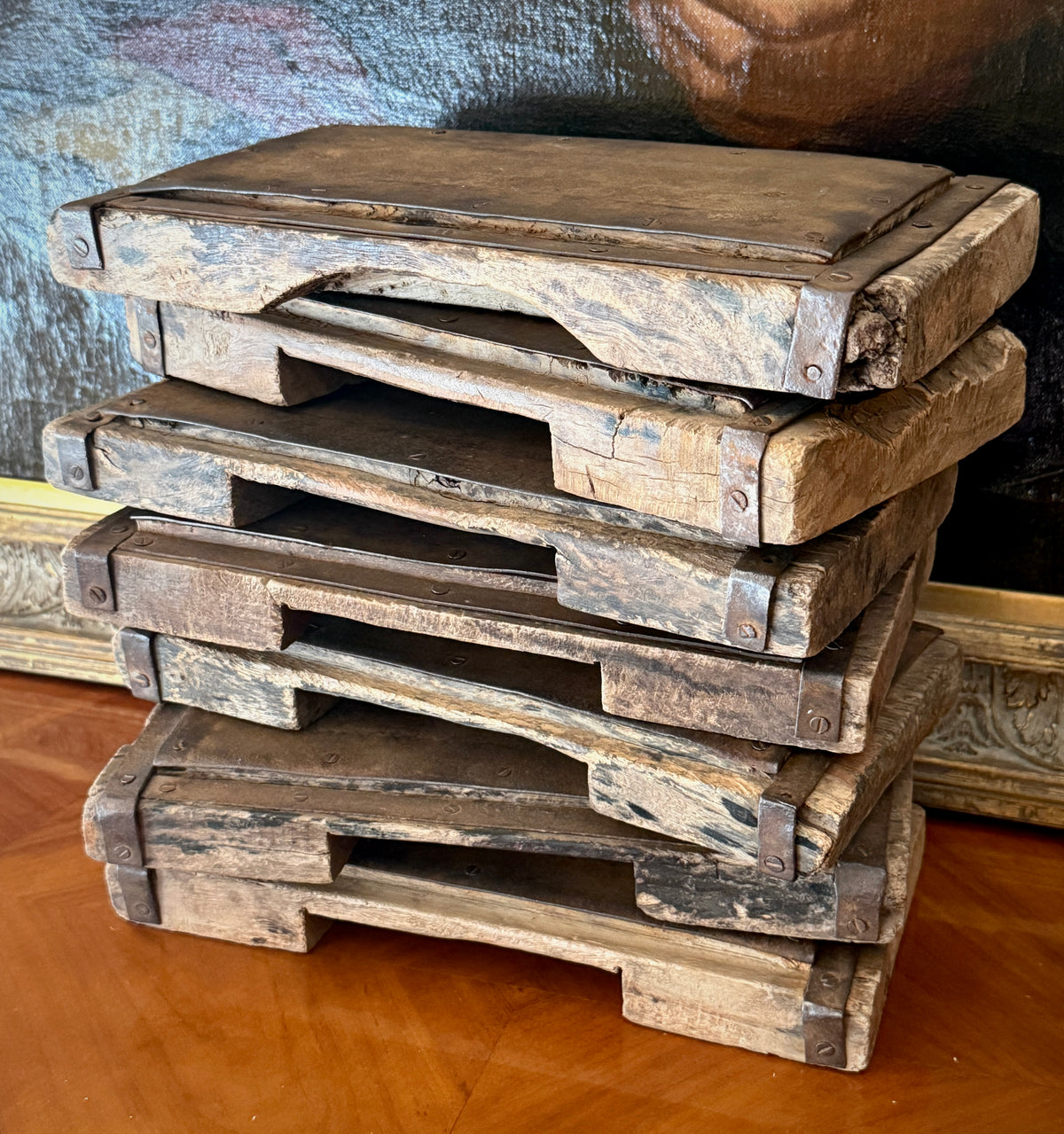 Vintage Brick Mold Top Riser