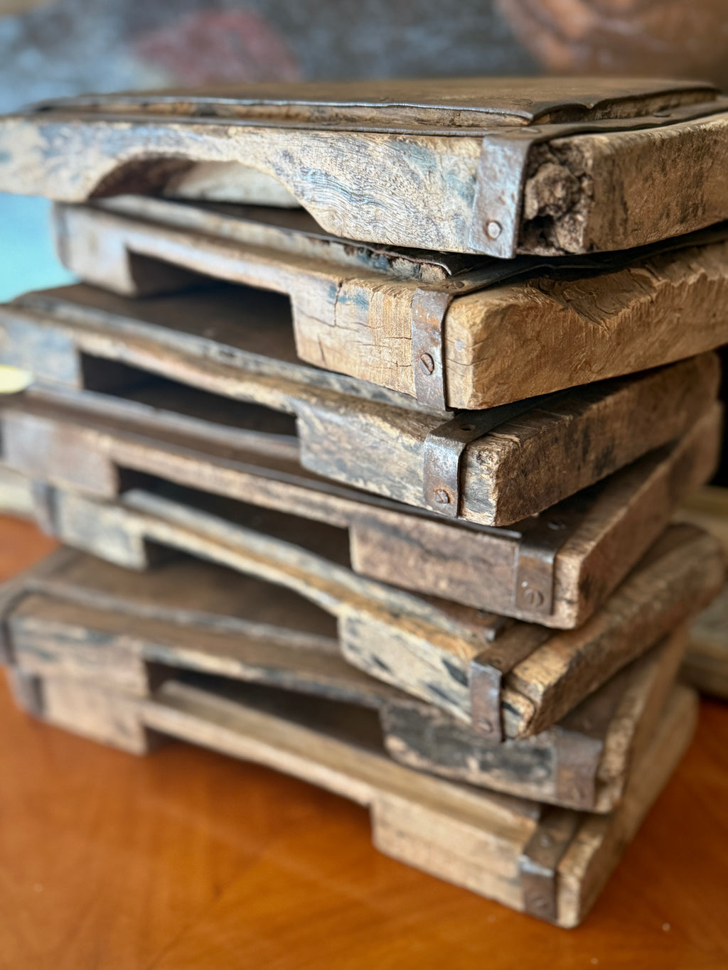 Vintage Brick Mold Top Riser
