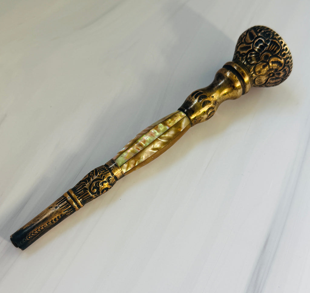 Antique Mother-of-Pearl Parasol Handle with Gilt-Tone Lattice Detail – A2