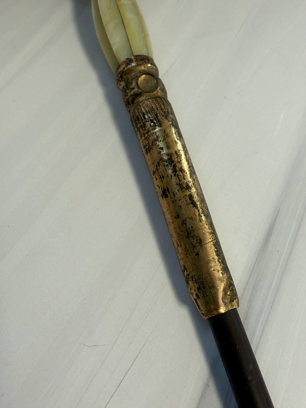 Antique Mother-of-Pearl Parasol Handle with Ornate Gilt-Tone Top – A6
