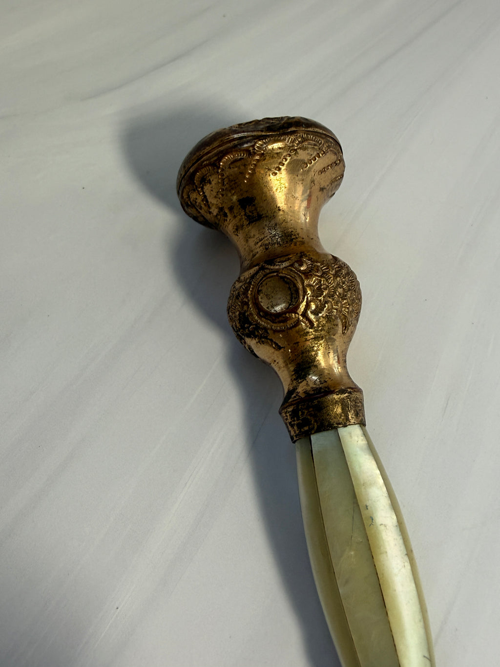 Antique Mother-of-Pearl Parasol Handle with Ornate Gilt-Tone Top – A6