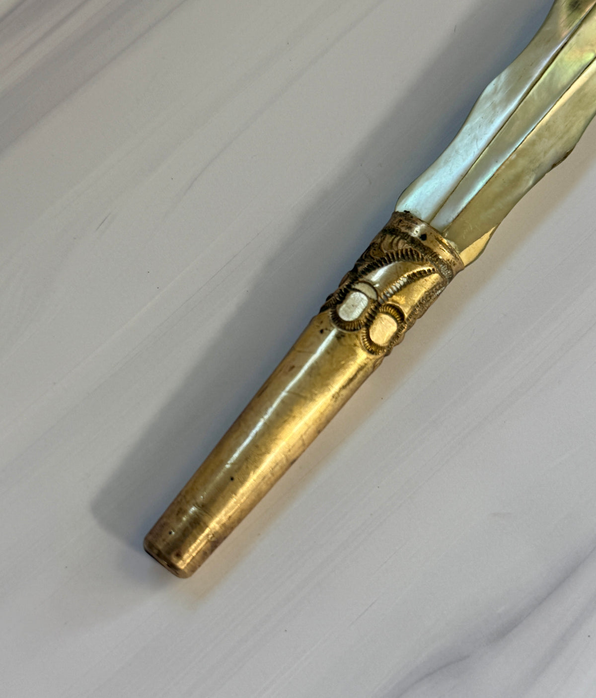 Antique Mother-of-Pearl Parasol Handle with Ornate Gilt-Tone Metalwork – A8