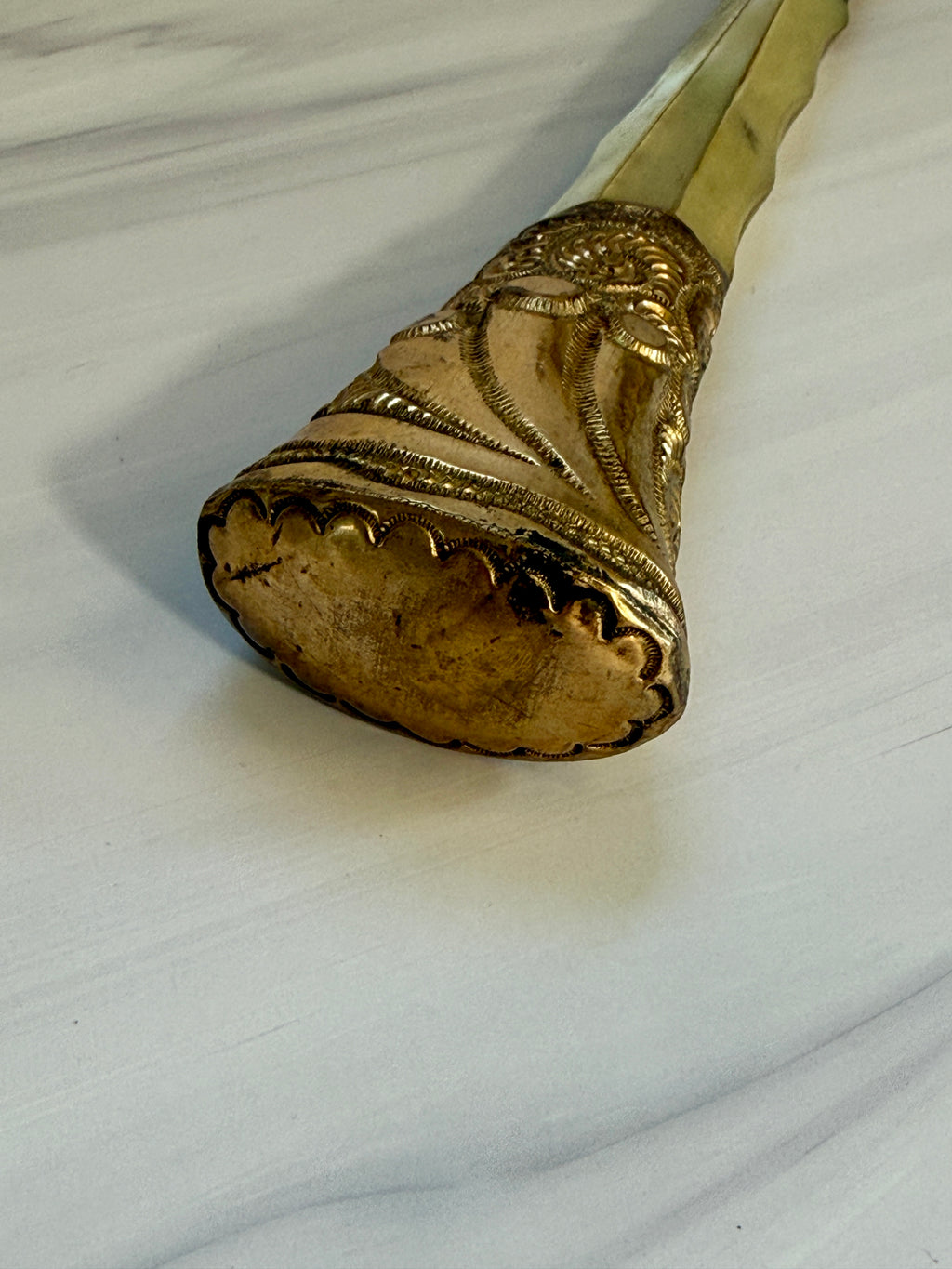 Antique Mother-of-Pearl Parasol Handle with Ornate Gilt-Tone Metalwork – A8