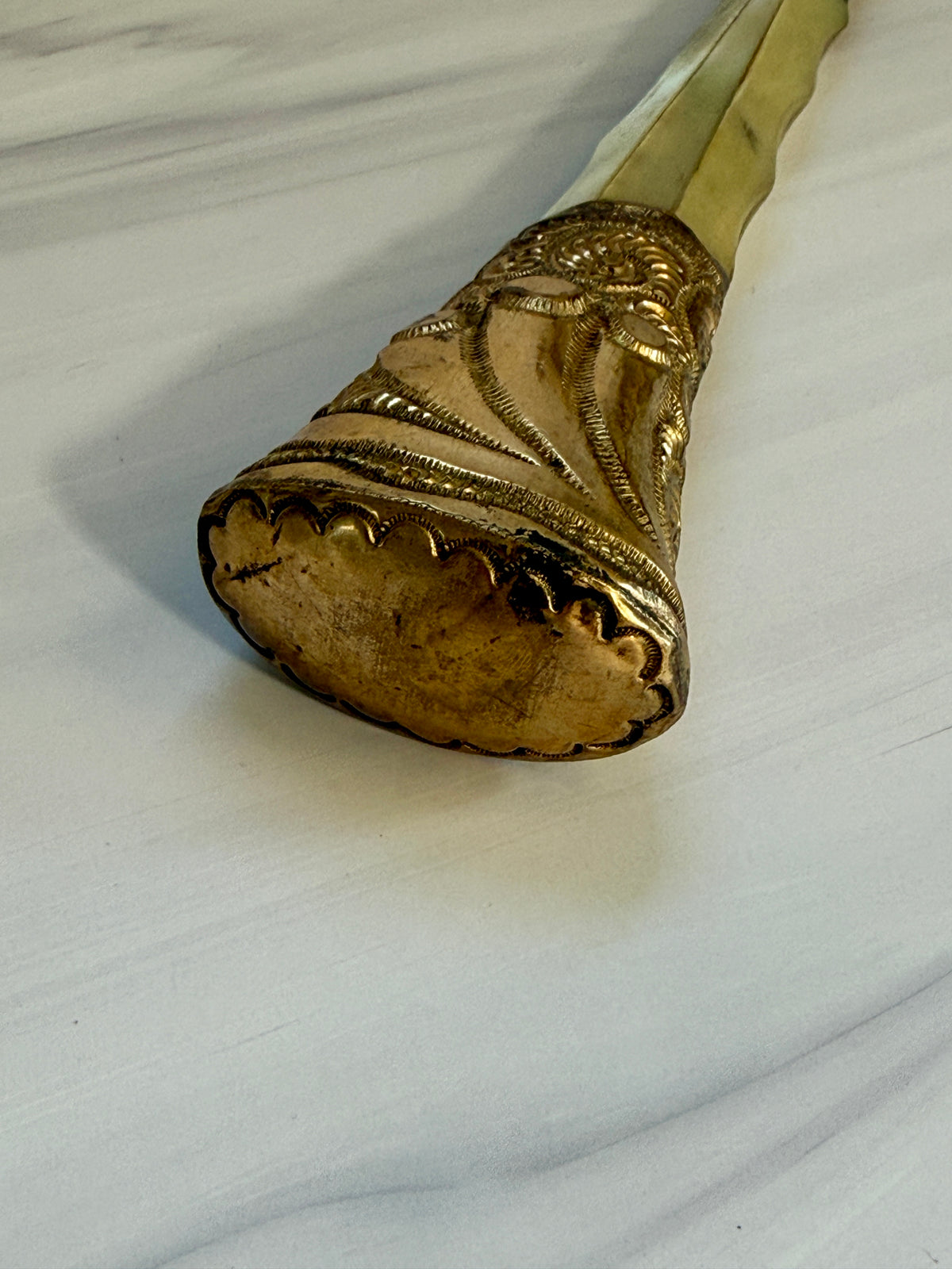 Antique Mother-of-Pearl Parasol Handle with Ornate Gilt-Tone Metalwork – A8