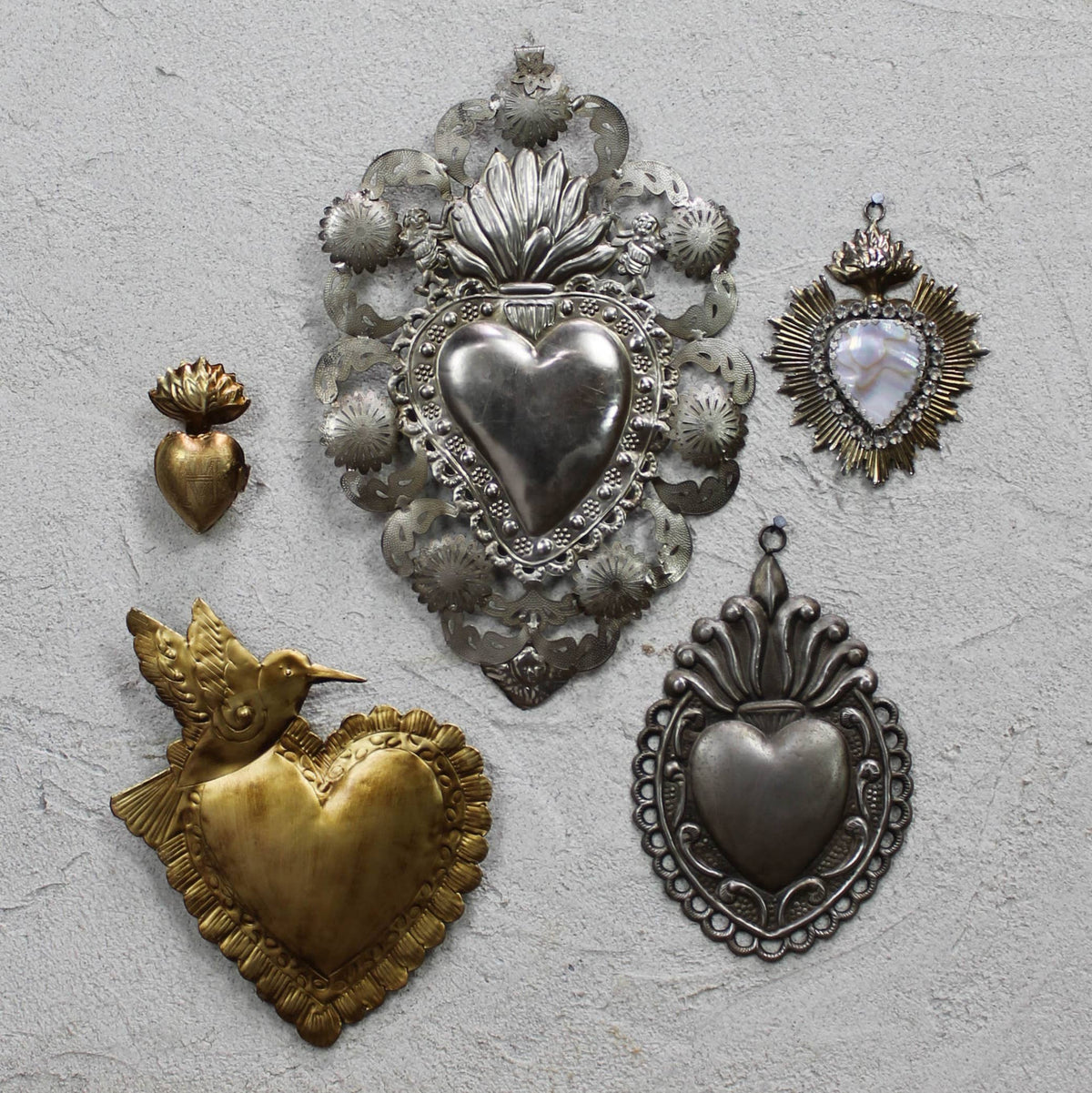 Hummingbird on Heart, Antique Gold
